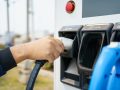 Comment nettoyer une borne de recharge électrique ?